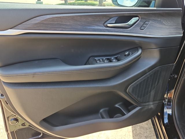 2026 Jeep Grand Cherokee L 85th Anniversary Edition