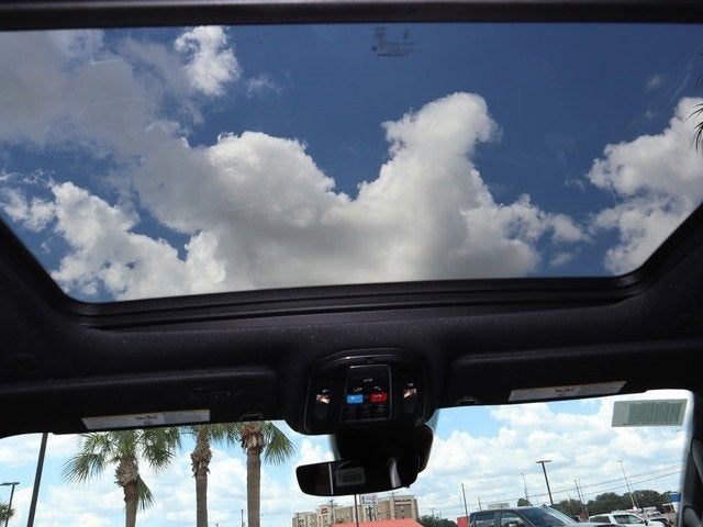 2024 Jeep Wagoneer Base