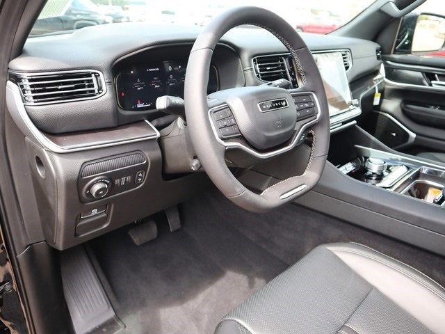 2024 Jeep Wagoneer Base