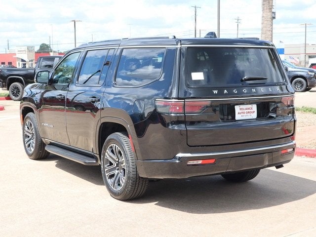 2024 Jeep Wagoneer Base