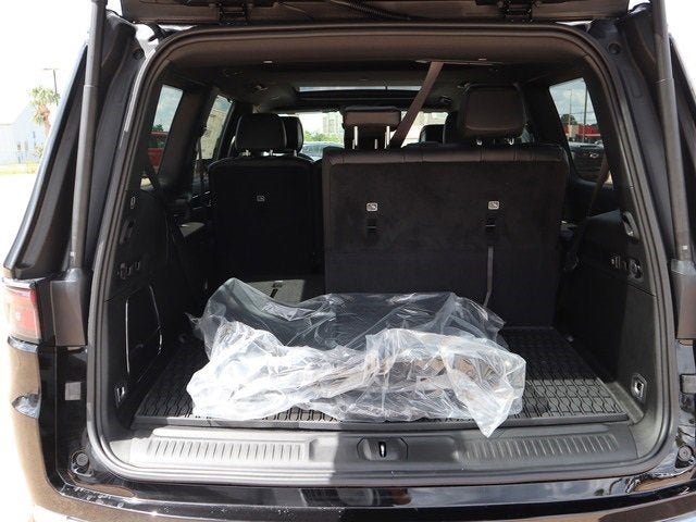 2024 Jeep Wagoneer Base