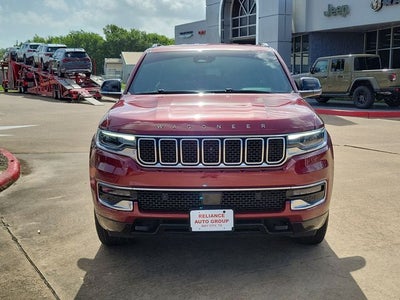 2024 Jeep Wagoneer Base