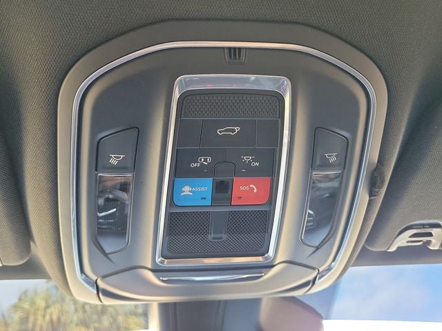 2024 Jeep Wagoneer Base