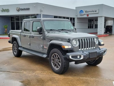 2022 Jeep Gladiator Overland