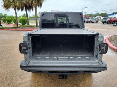 2022 Jeep Gladiator Overland