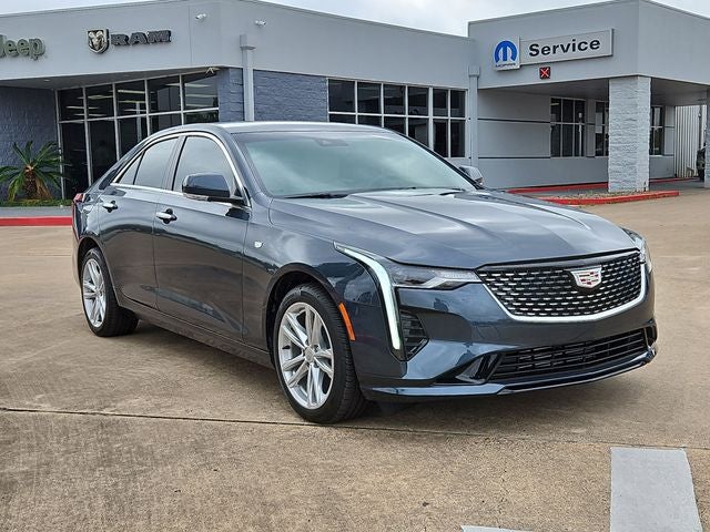 2026 Cadillac CT4 Luxury