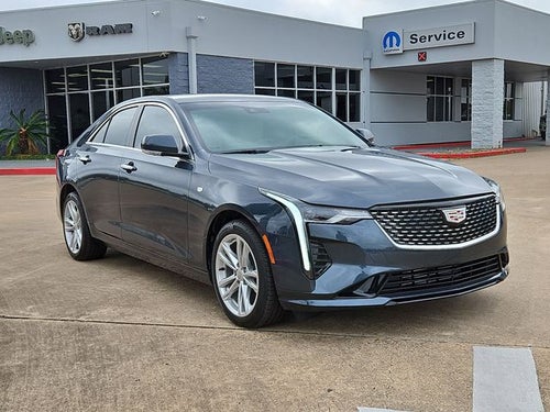 2026 Cadillac CT4 Luxury