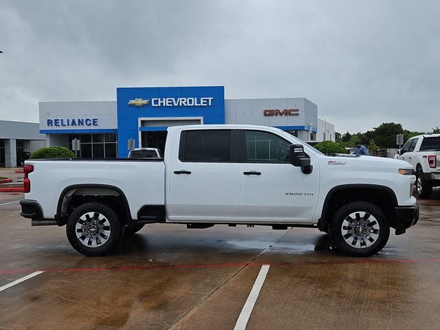 2026 Chevrolet Silverado 2500HD Custom