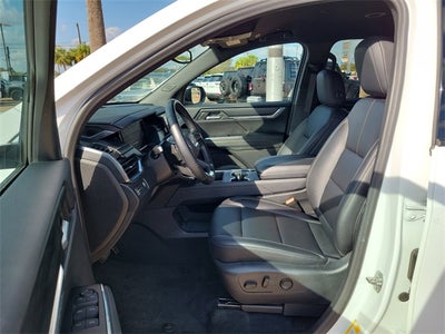 2024 GMC Acadia Elevation