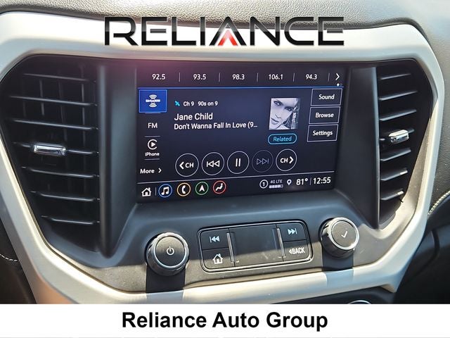 2023 GMC Acadia SLT