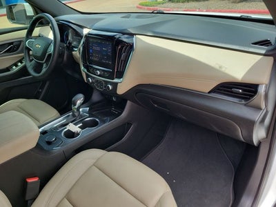 2023 Chevrolet Traverse LT Leather