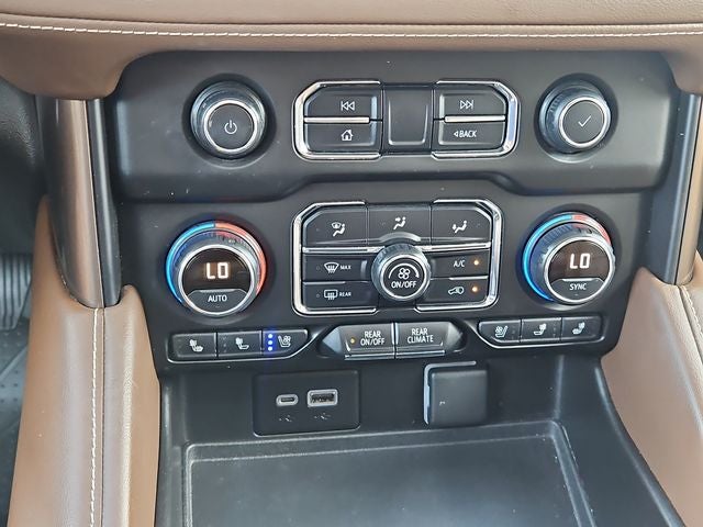 2021 Chevrolet Suburban High Country