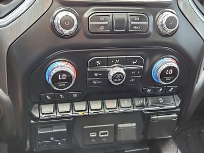 2022 GMC Sierra 3500HD Denali