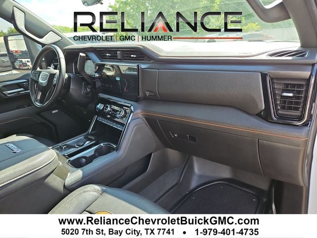 2025 GMC Sierra 2500HD AT4
