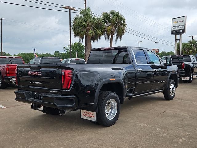 2026 GMC Sierra 3500HD Denali