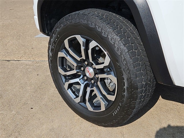 2024 GMC Canyon AT4