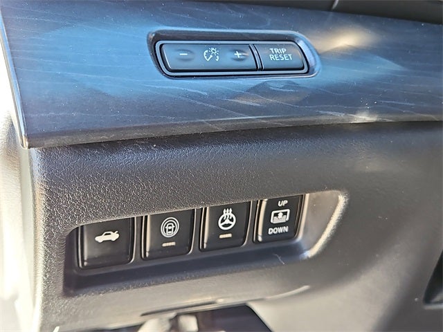 2023 Nissan Maxima Platinum