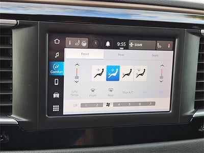 2023 Chrysler Voyager LX