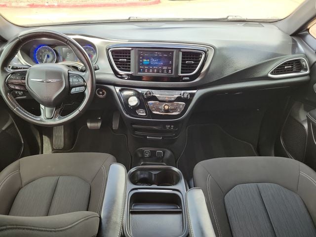 2020 Chrysler Pacifica Touring