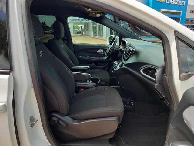 2020 Chrysler Pacifica Touring
