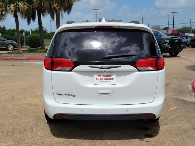 2020 Chrysler Pacifica Touring