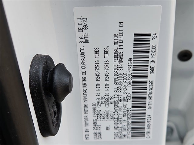 2023 Toyota Tacoma TRD Sport V6