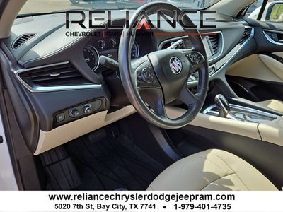 2021 Buick Enclave Essence