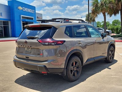 2025 Nissan Rogue Rock Creek