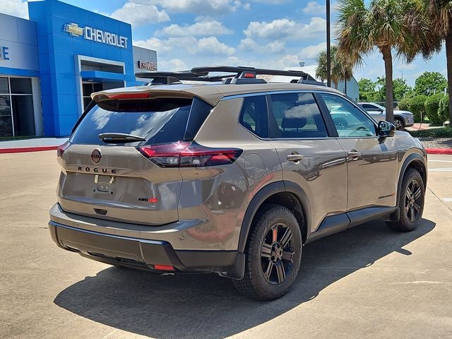 2025 Nissan Rogue Rock Creek