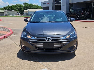 2020 Hyundai Elantra SE