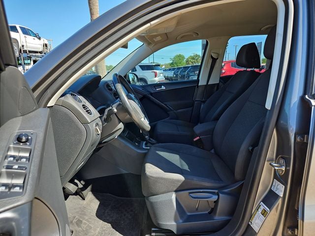 2017 Volkswagen Tiguan Limited 2.0T